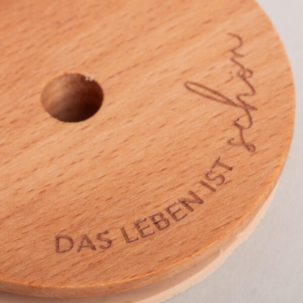 Trinkglas - Deckel aus Buche "leben ist schön" – Bild 5