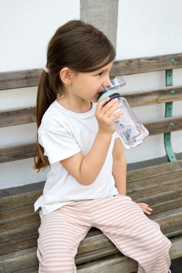 Kinder Trinkflasche 420 ml - Tiny Outdoor, Regenbogen, Lässig – Bild 3