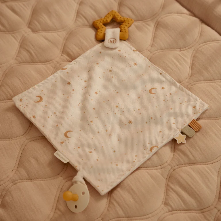 Little Dutch Schmusetuch mit Beißring - Newborn Naturals – Bild 4