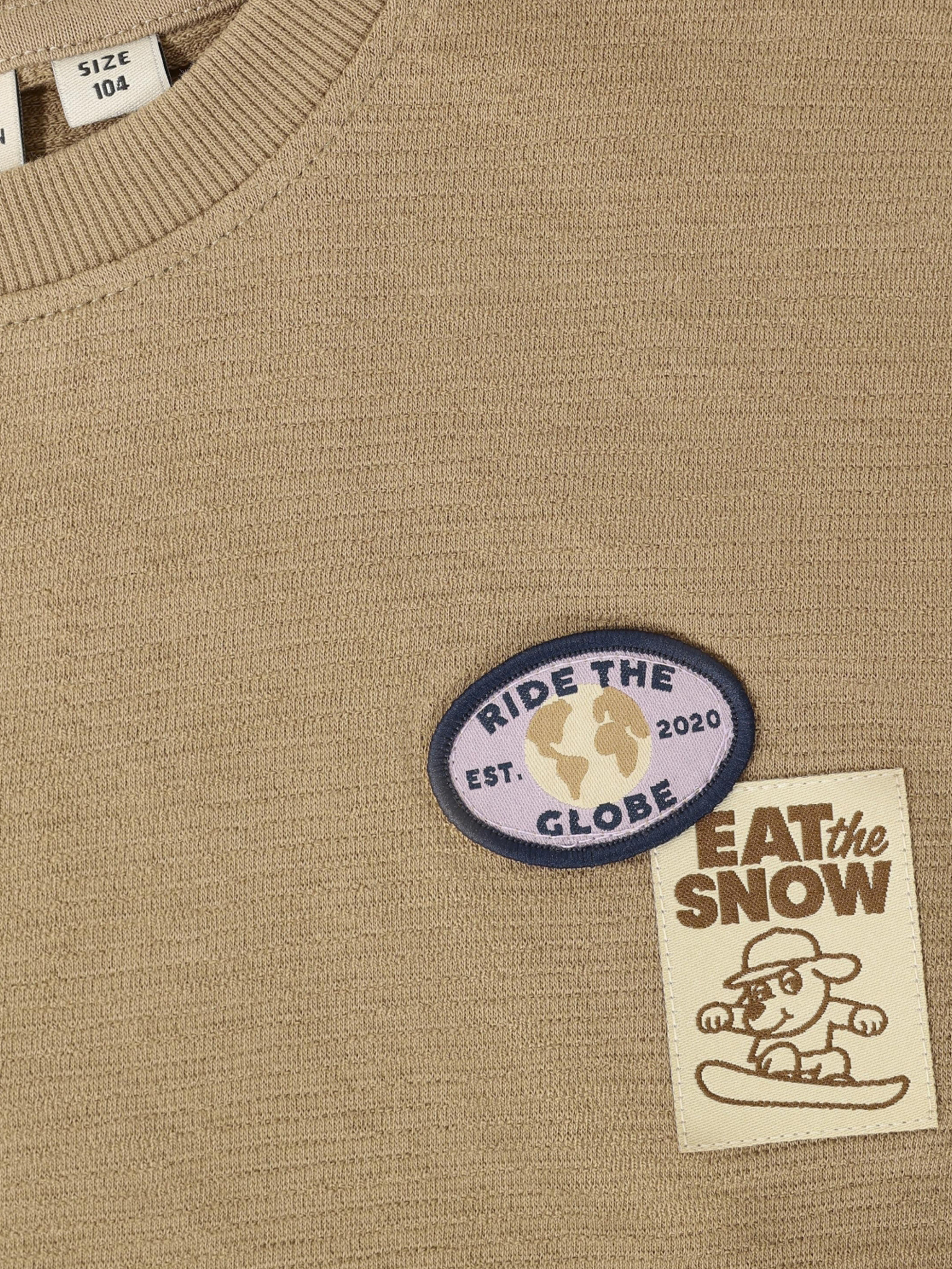 Daily Seven - T-shirt Longsleeve Badge 920463 - 2745 - Plaza Taupe – Bild 3